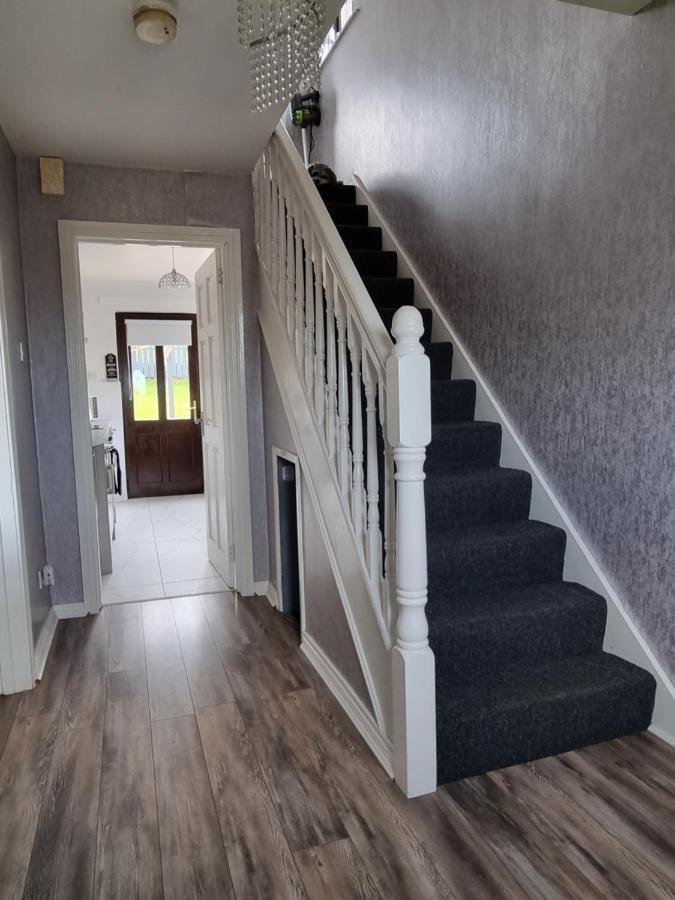 Private Room City Skyline And Mountain Views Close Too Belfast Centre And Airports Free Parking Esterno foto